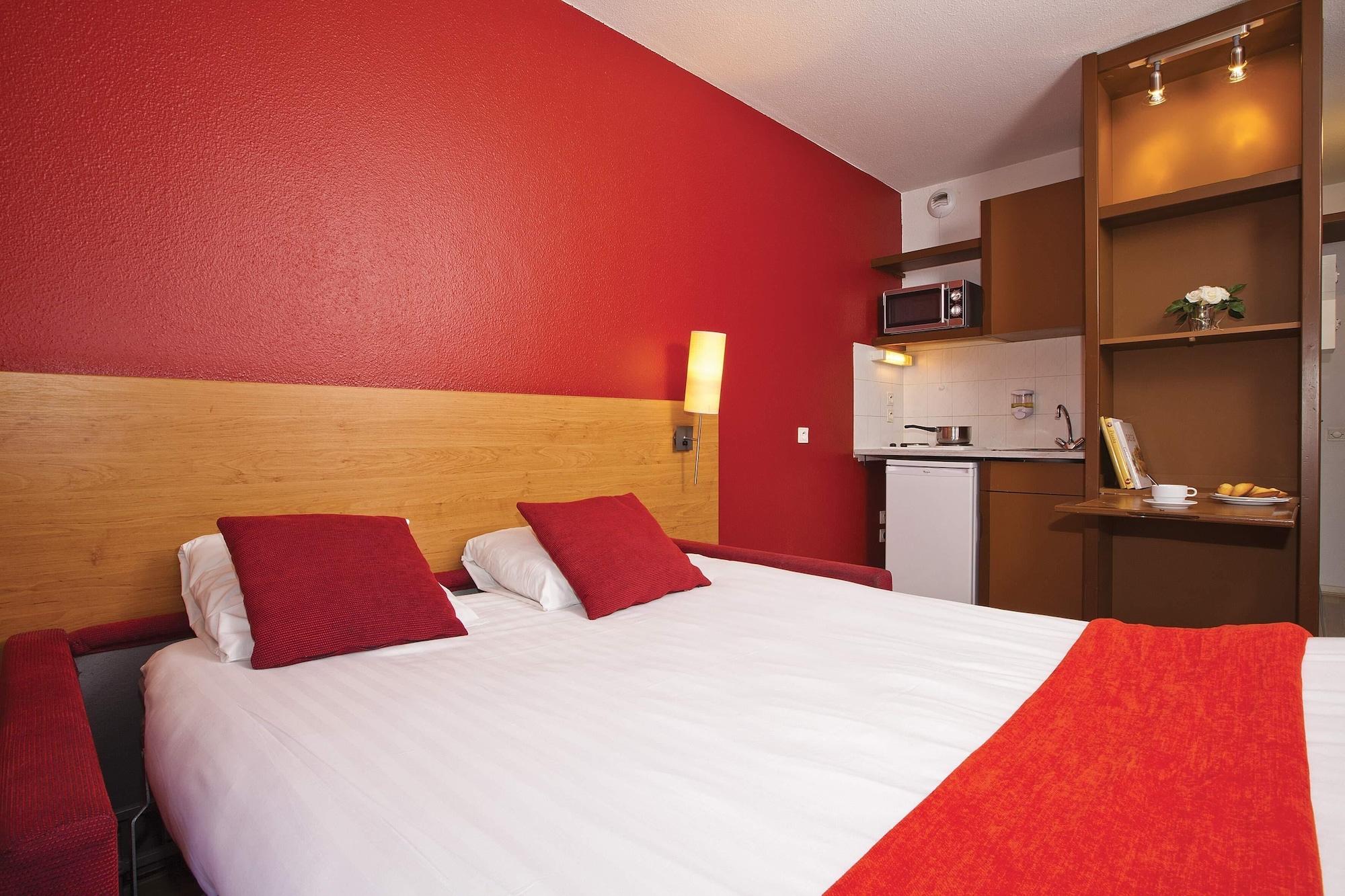 Sejours & Affaires Lyon Saxe-Gambetta Aparthotel Bagian luar foto